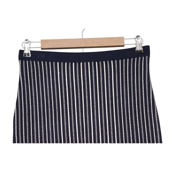 NWT ASTR Pencil Skirt Size Large Knit Navy White Striped Stretch Knee Length - Picture 2 of 12